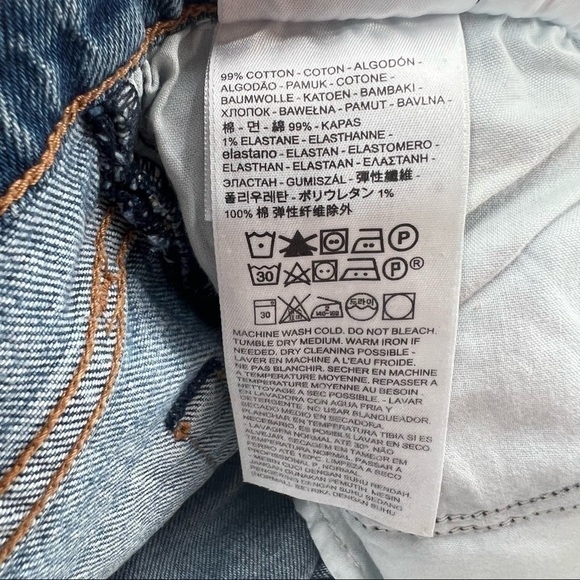 Levi's Wedgie Straight Distressed Rough Hem Button Fly Jeans Size 25 Women’s - Picture 7 of 9